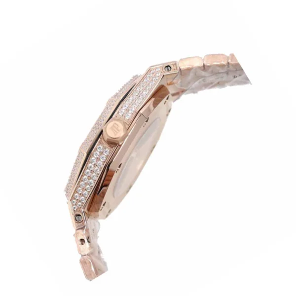 Audemars-Piguet-Royal-Oak-Iced-Out-Rose-Gold-Replica-3.webp Audemars Piguet Royal Oak AP160SF296 Iced Out Rose Gold Super Clone 1:1 Replica Watch | V-UNION