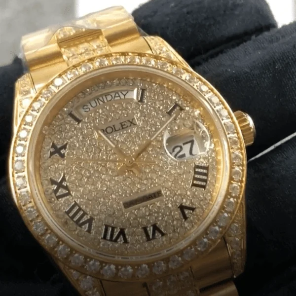Rolex Day-Date Iced Out Super Clone 1:1 Replica Watch | V-UNION