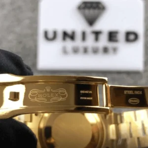 Rolex Day-Date Iced Out Super Clone 1:1 Replica Watch | V-UNION
